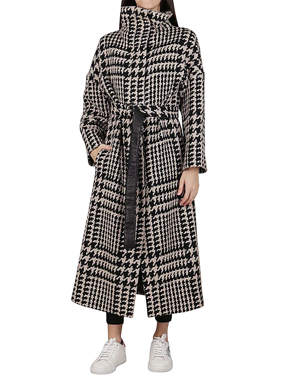 Agnona Houndstooth-Patterned Belted Coat