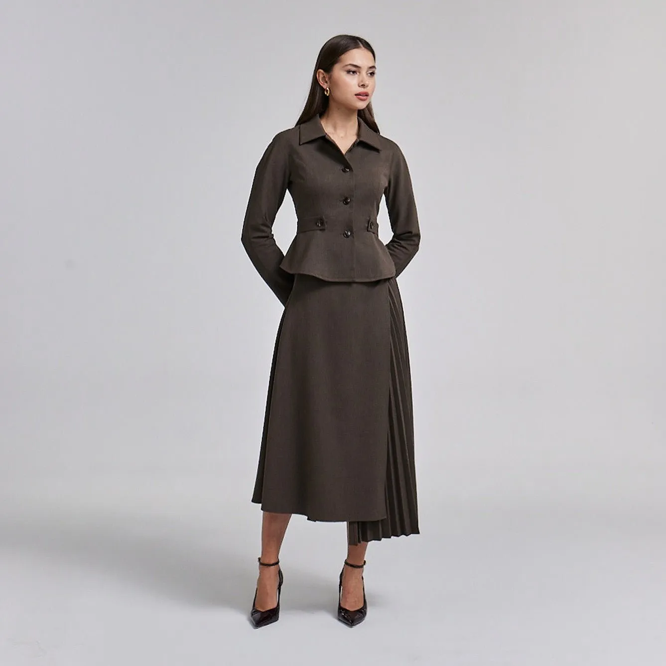 Fitted Flounce Wool Blazer